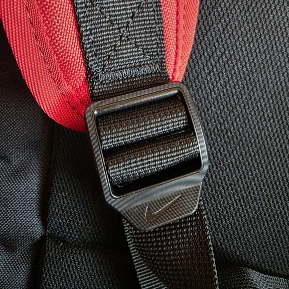 Nike Hoops Elite Pro Basketball Backpack University Red/Black/Metallic - Picture 4 of 10